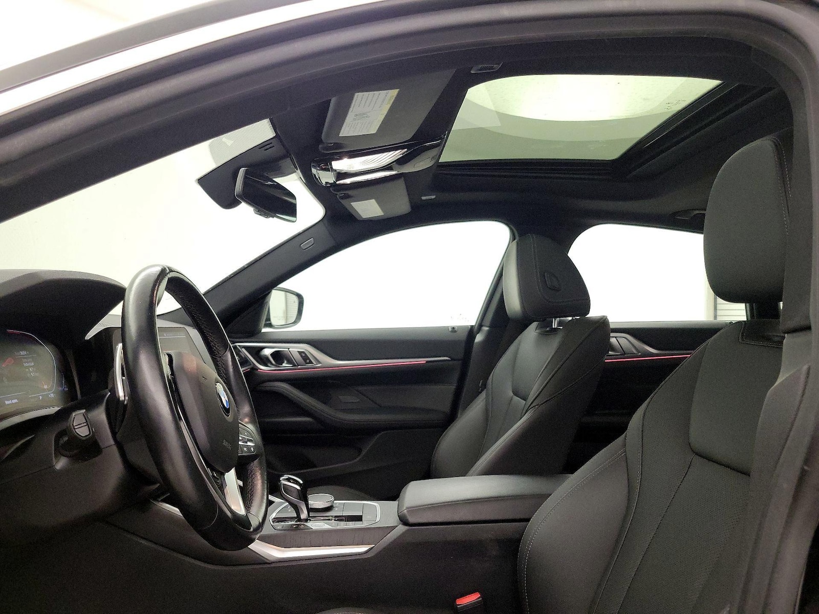 Sunroof(s) & Overhead Airbags