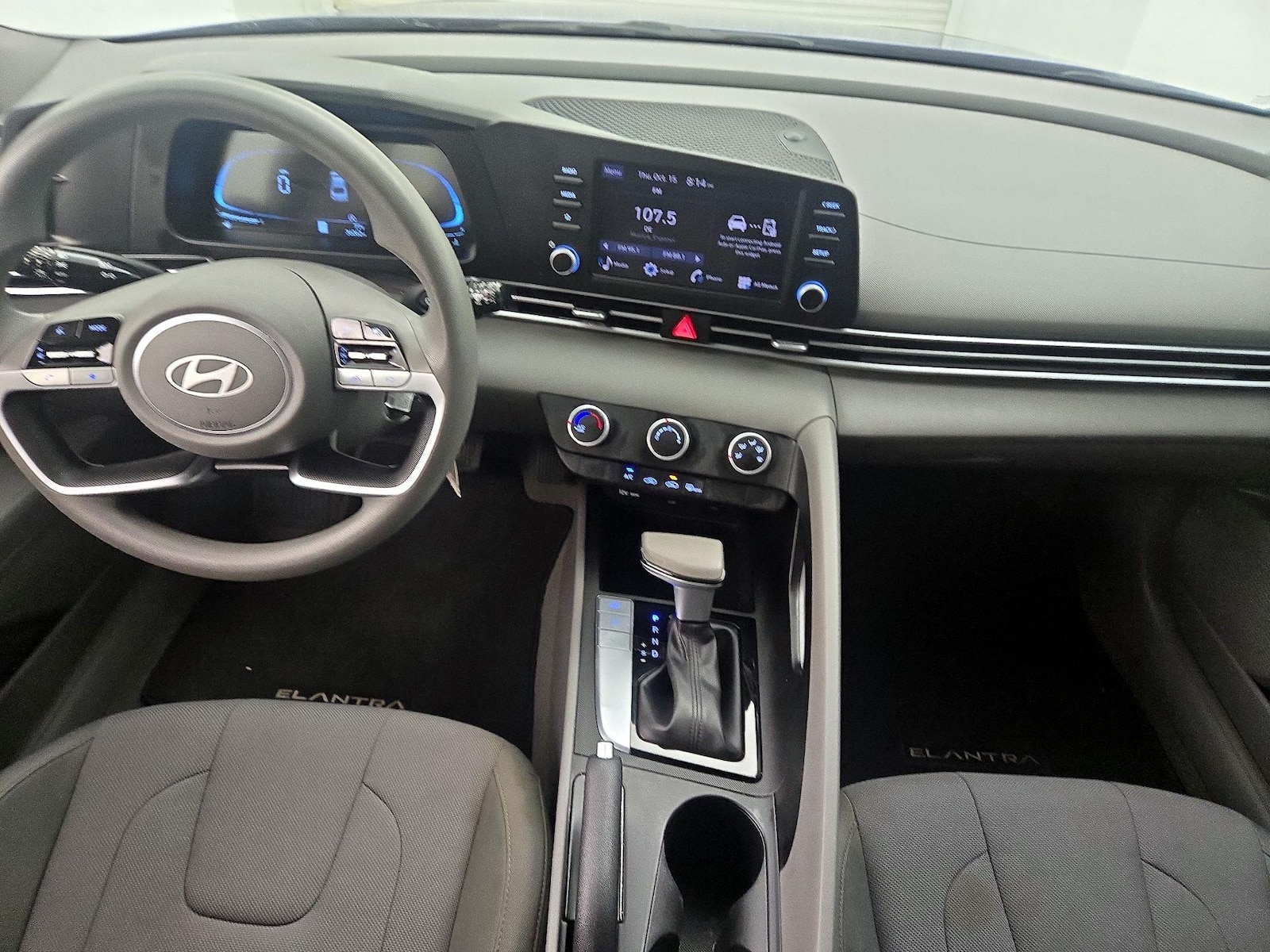 Apple CarPlay® & Android Auto™