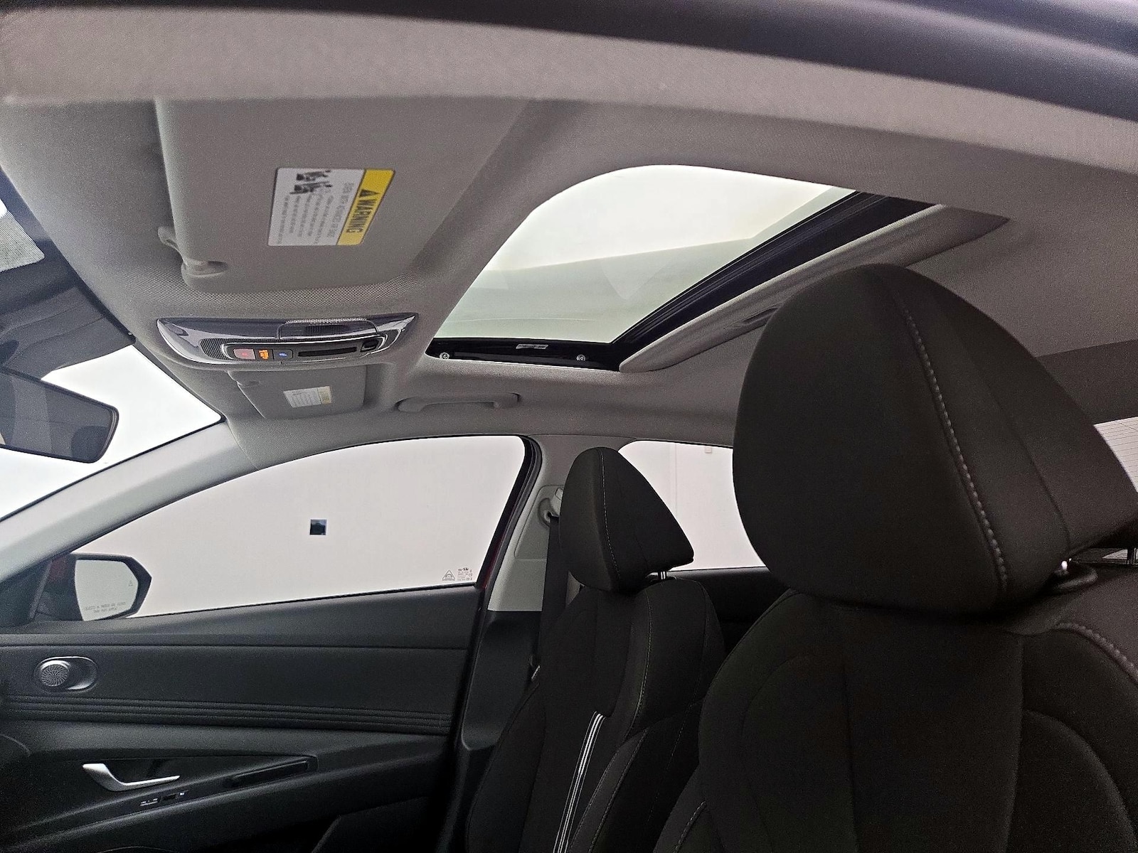 Sunroof(s) & Overhead Airbags