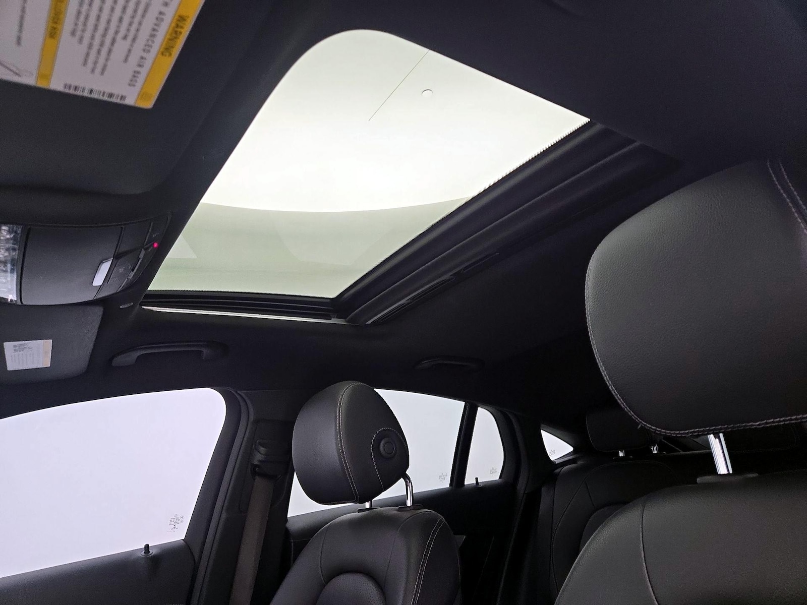 Sunroof(s) & Overhead Airbags