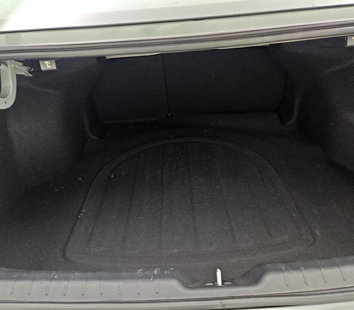 Trunk/Cargo (Seats Up)