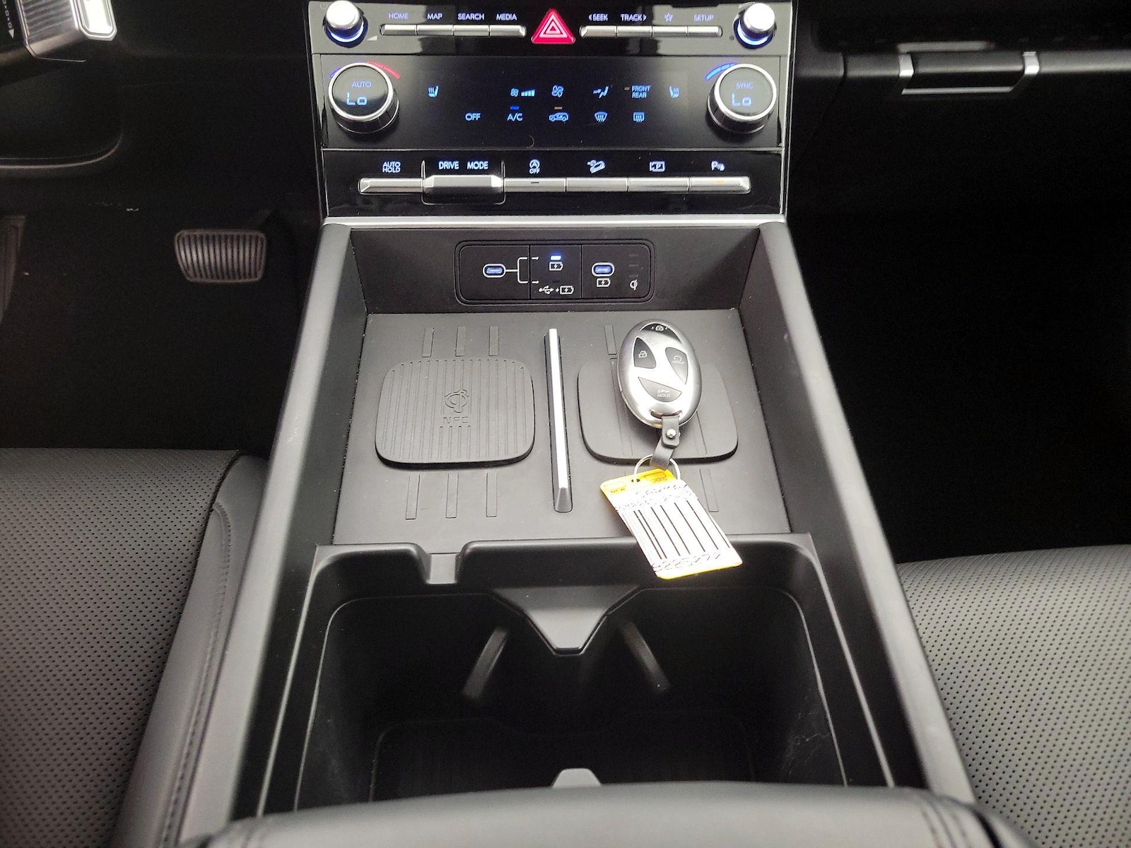 2026 Hyundai Santa Fe SEL - Photo 18