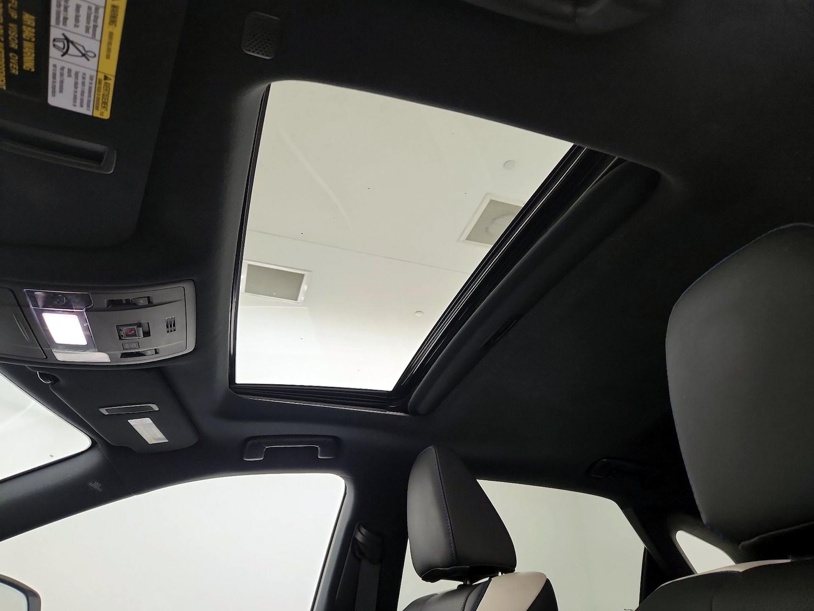 Sunroof(s) & Overhead Airbags
