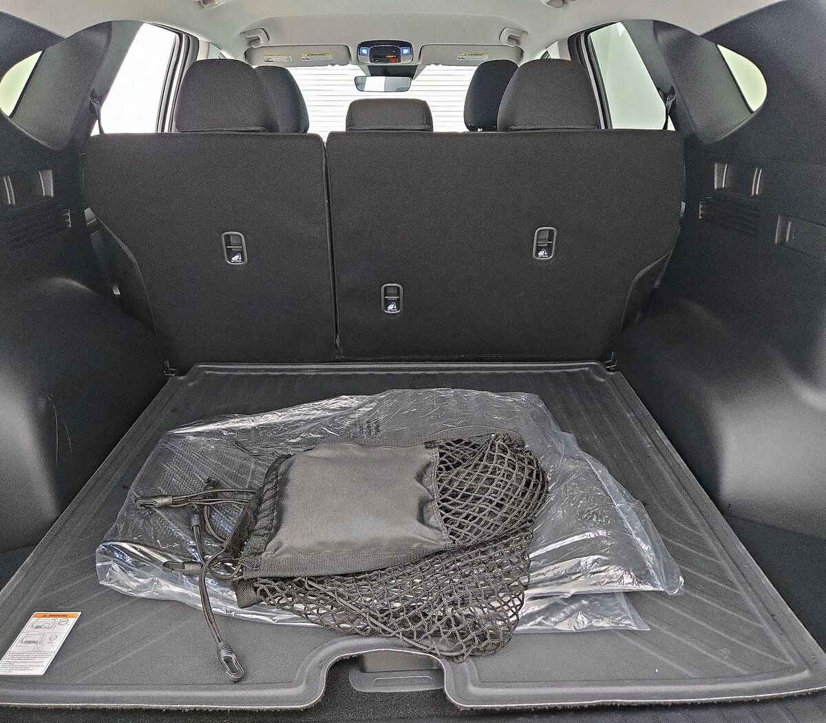 Trunk/Cargo (Seats Up)