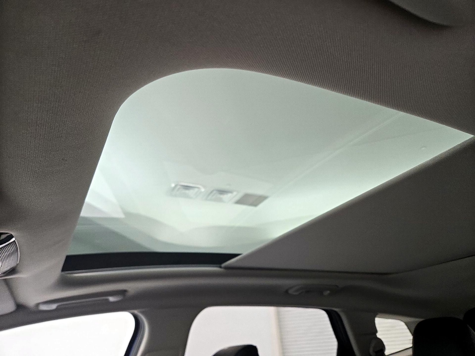 Panoramic Sunroof