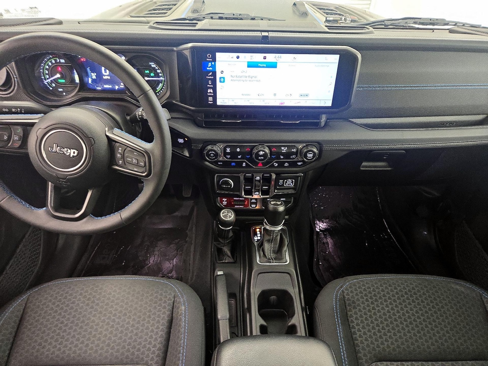 Apple CarPlay® & Android Auto™