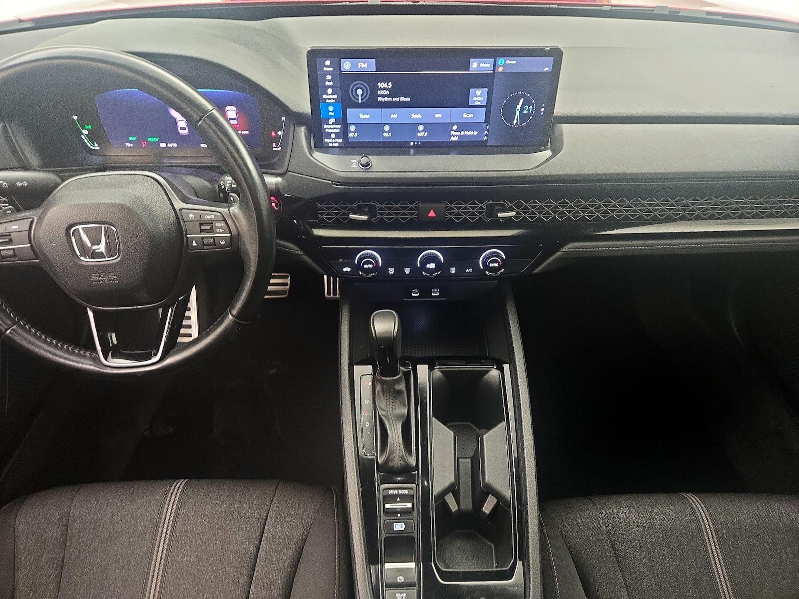 Apple CarPlay® & Android Auto™