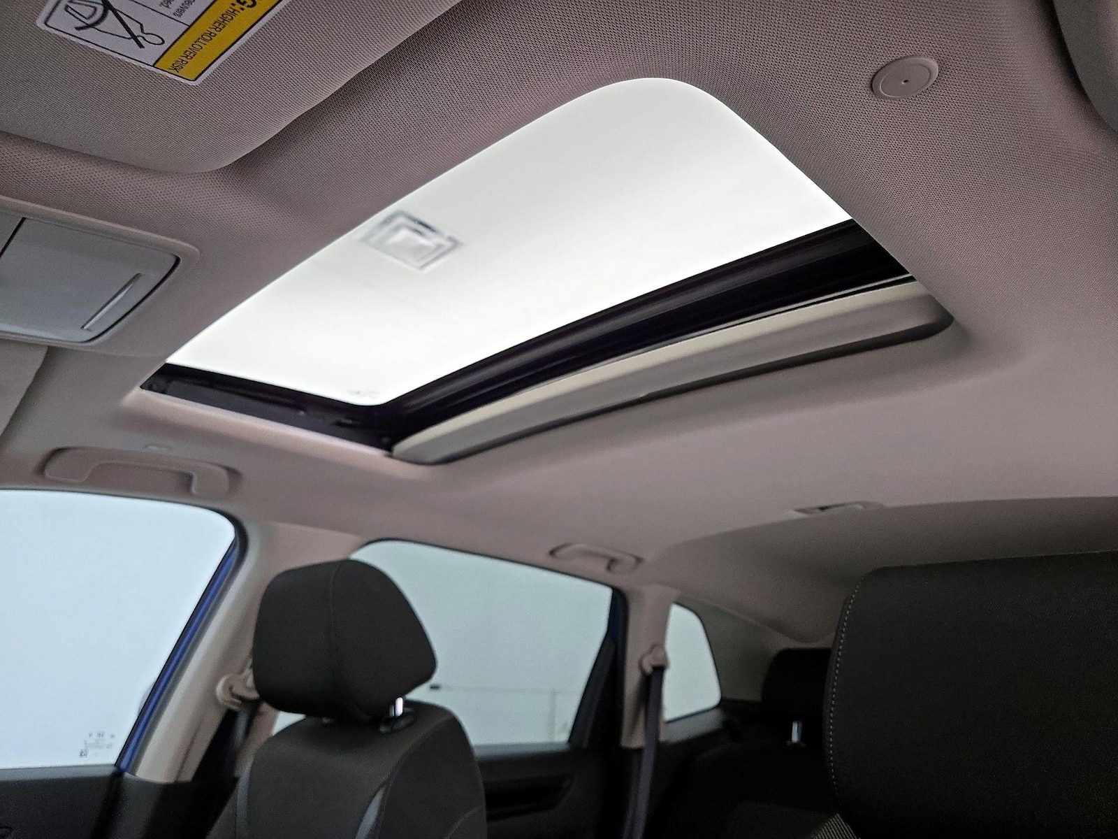 Sunroof(s) & Overhead Airbags