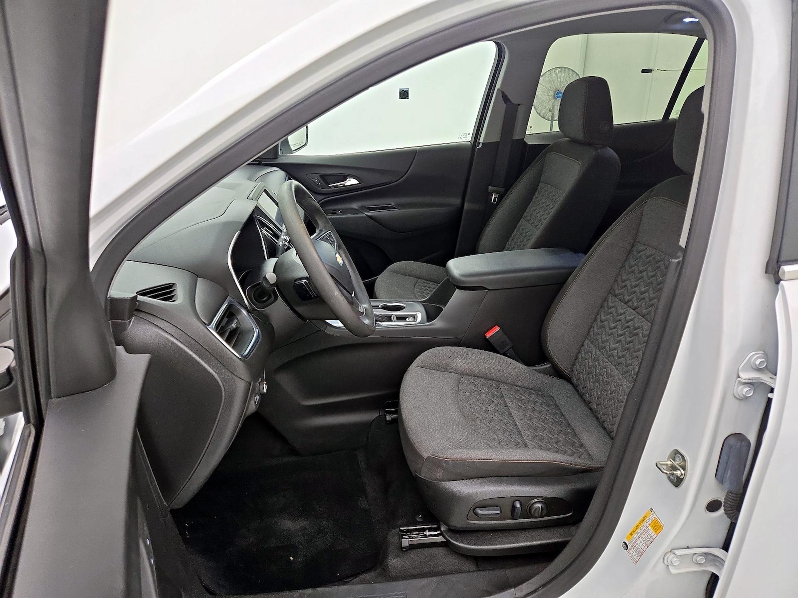Power Seat(s) & Side Airbags