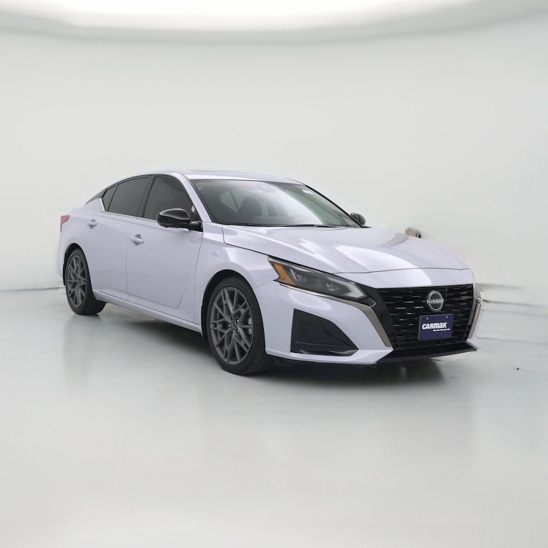 2023 Nissan Altima SR