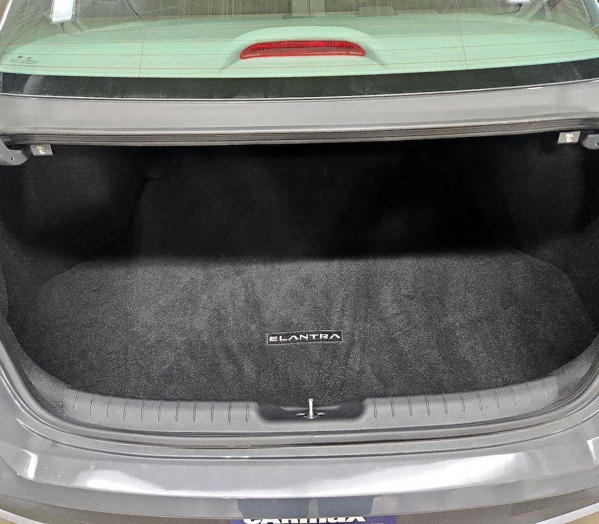 Trunk/Cargo (Seats Up)