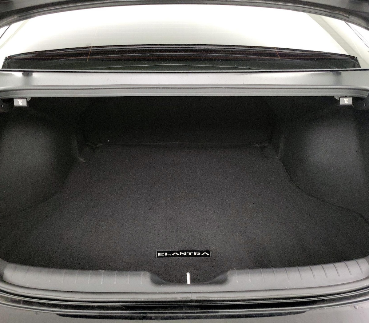 Trunk/Cargo (Seats Up)