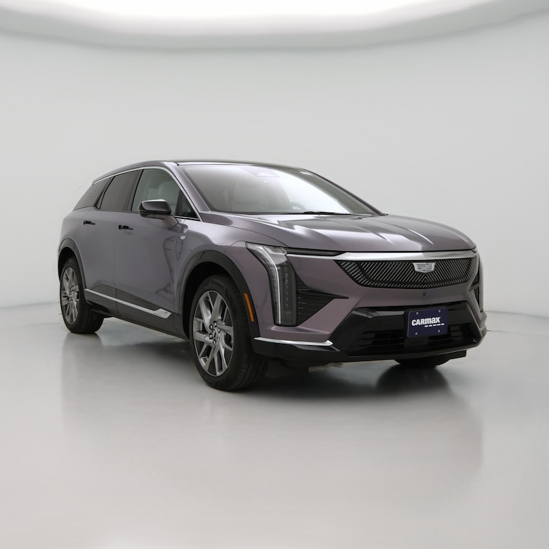 2025 Cadillac OPTIQ Luxury 1
