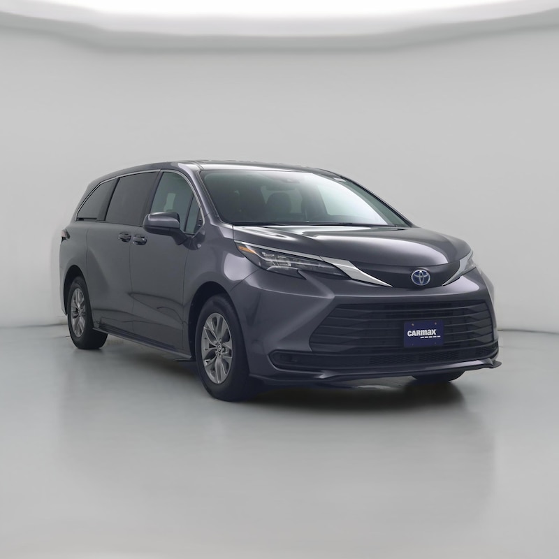 2025 Toyota Sienna LE