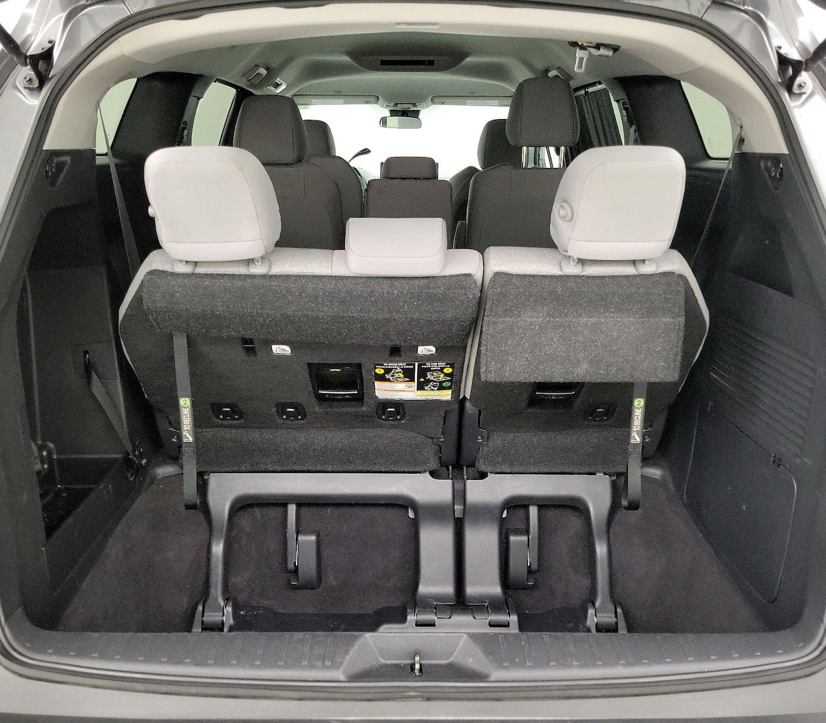 Trunk/Cargo (Seats Up)