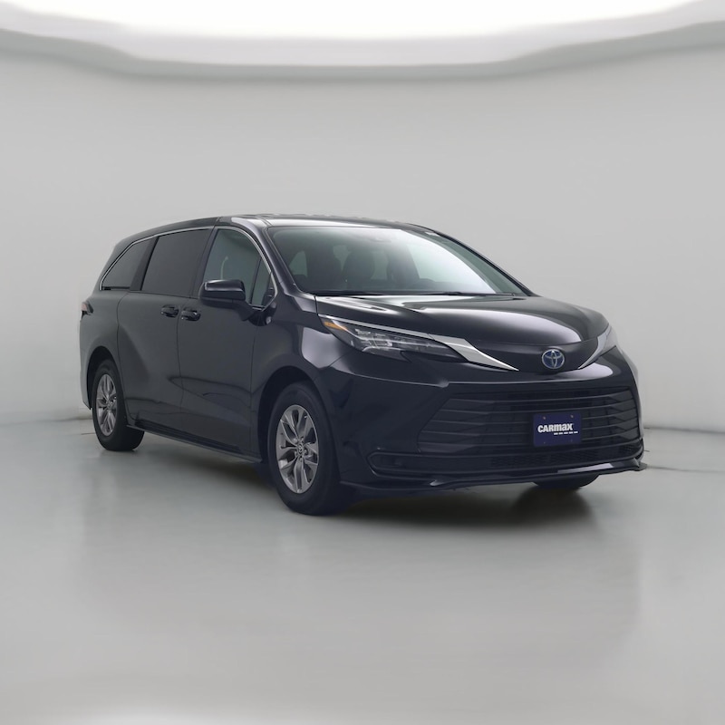2025 Toyota Sienna LE