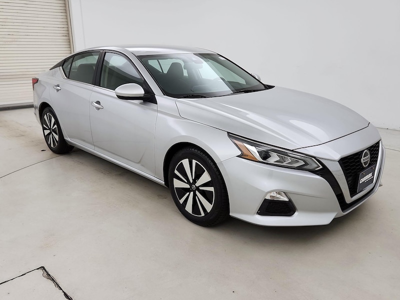 2022 Nissan Altima SV
