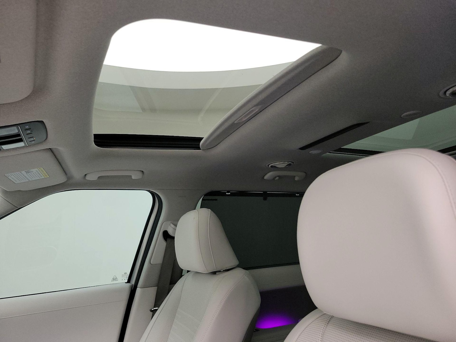 Sunroof(s) & Skylight(s)