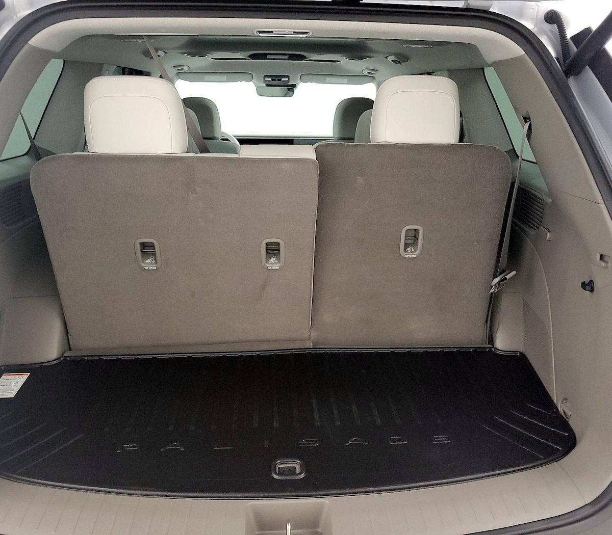 Trunk/Cargo (Seats Up)