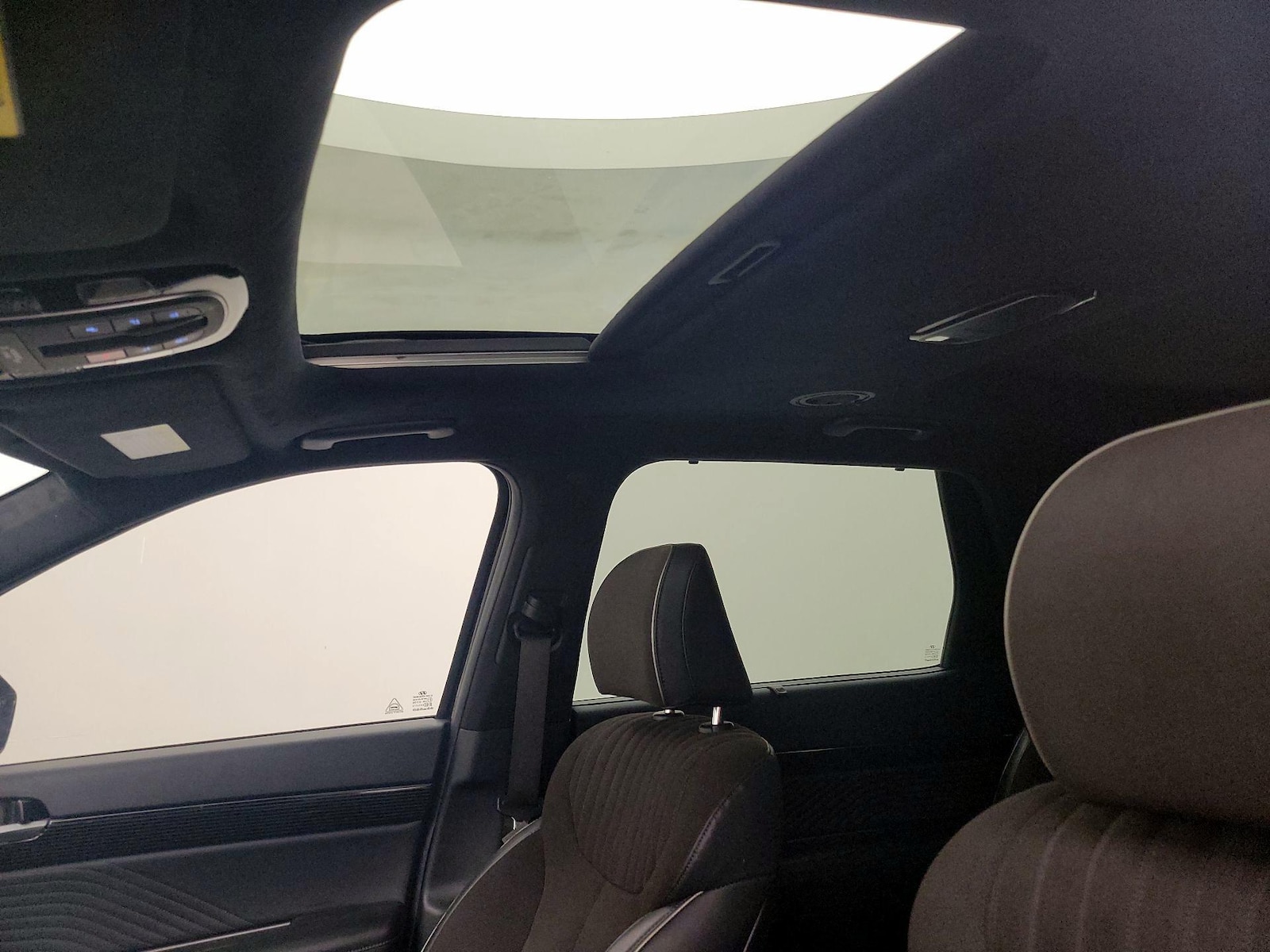 Sunroof(s) & Skylight(s)