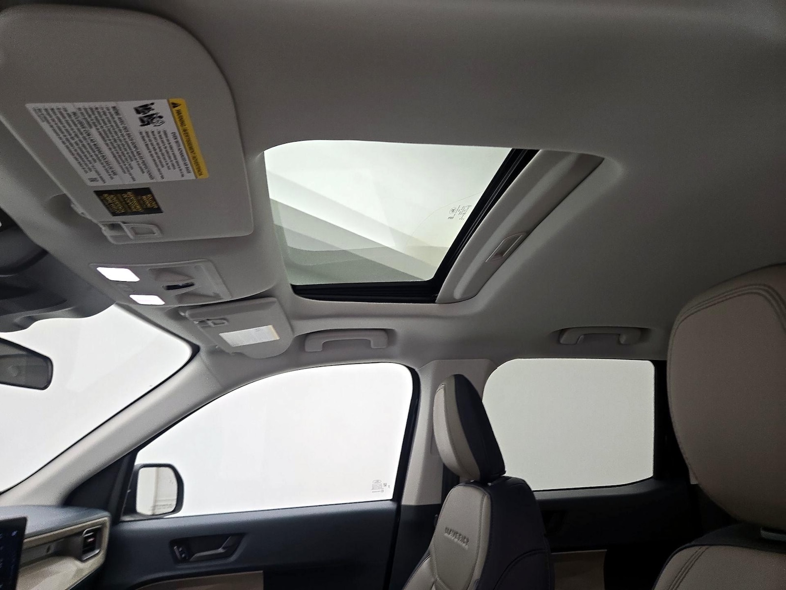 Sunroof(s) & Overhead Airbags