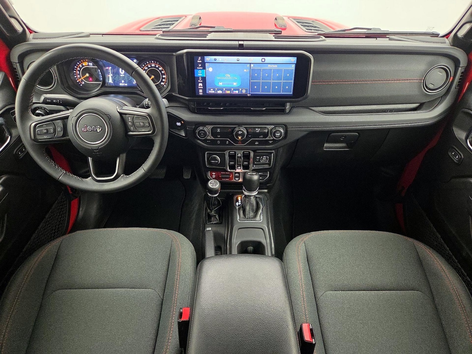 Apple CarPlay® & Android Auto™
