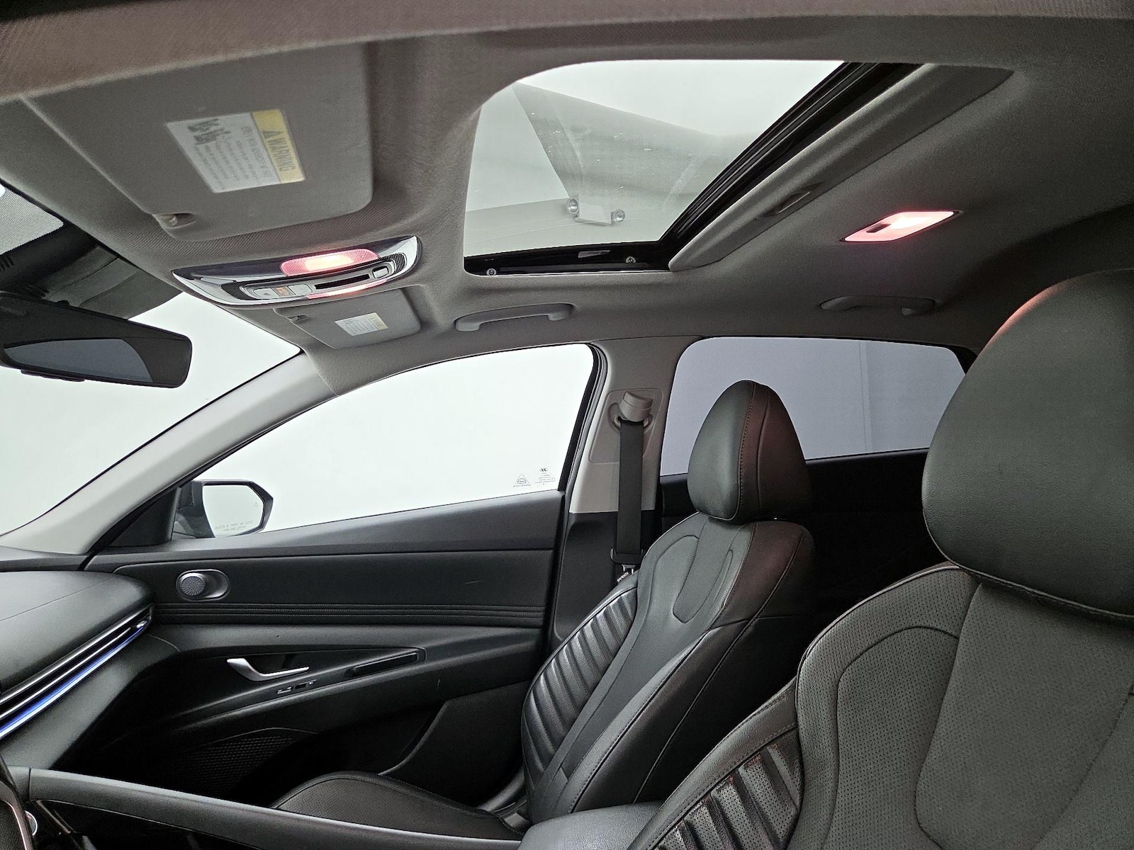 Sunroof(s) & Overhead Airbags