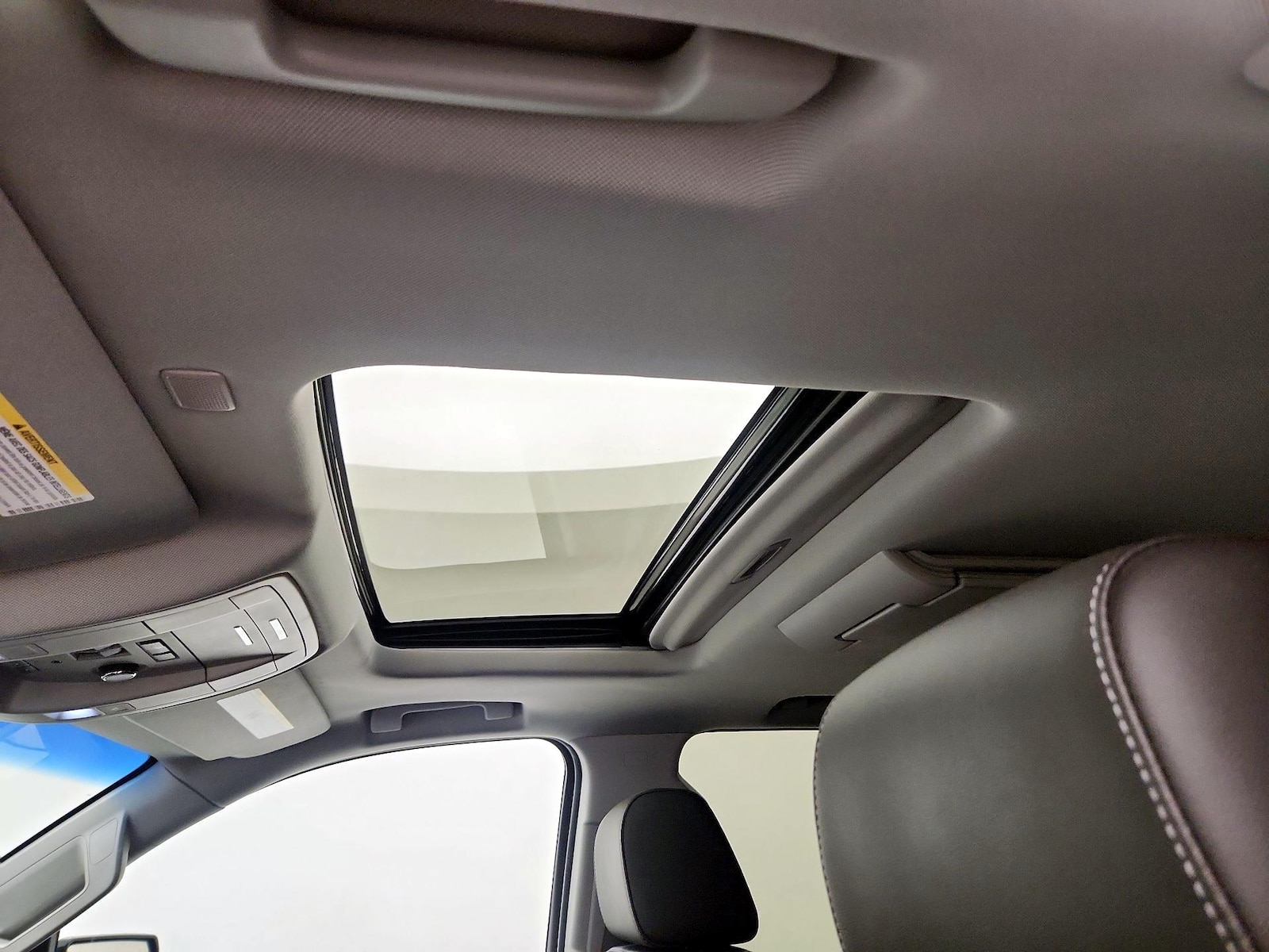 Sunroof(s) & Overhead Airbags