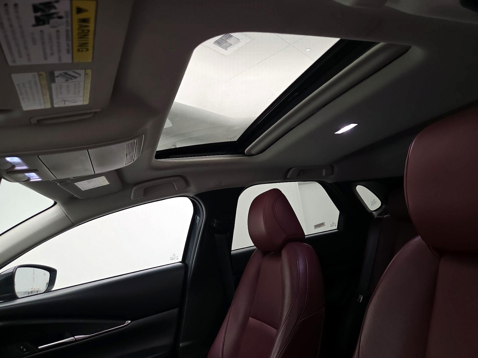 Sunroof(s) & Overhead Airbags