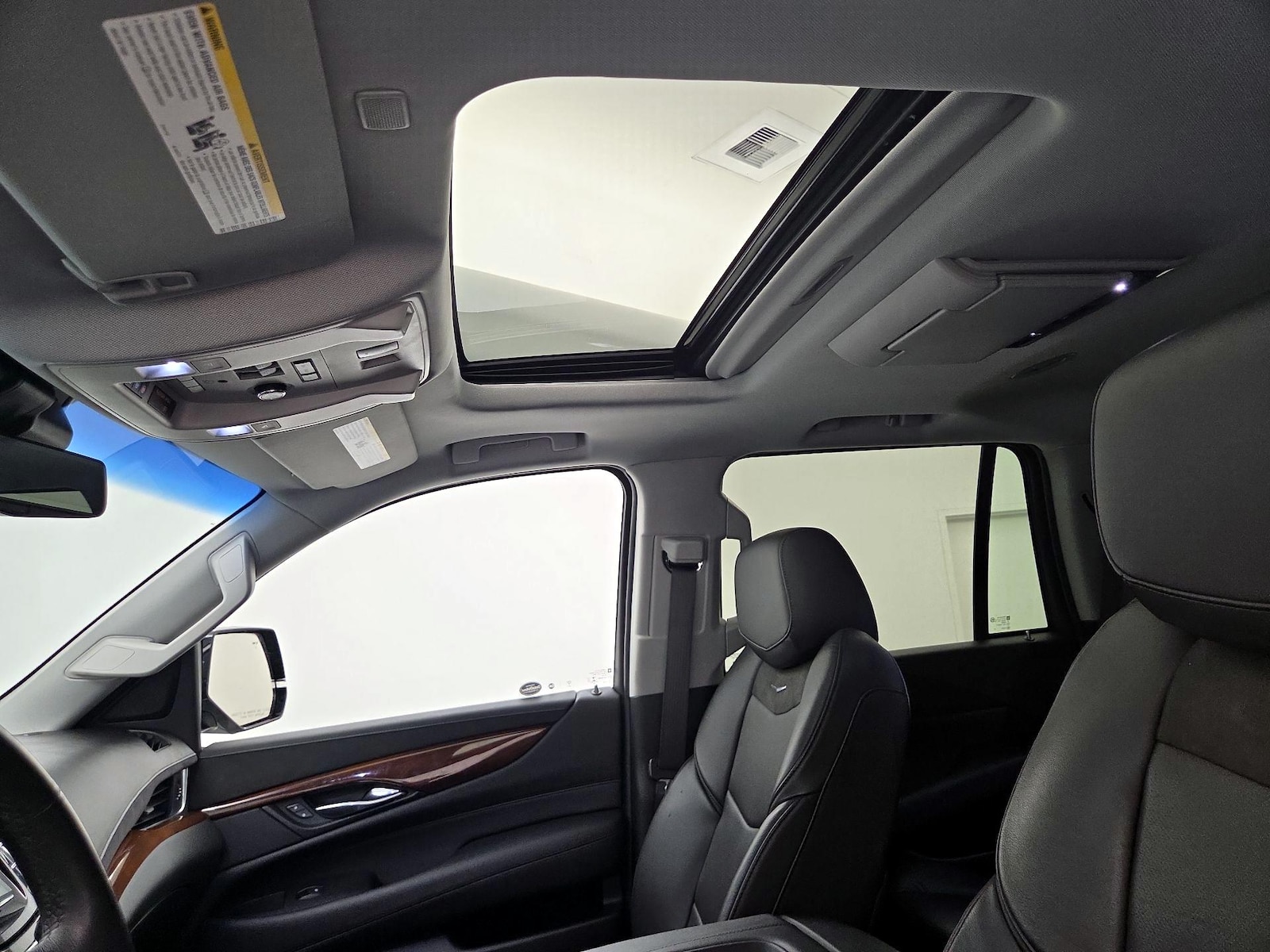 Sunroof(s) & Overhead Airbags