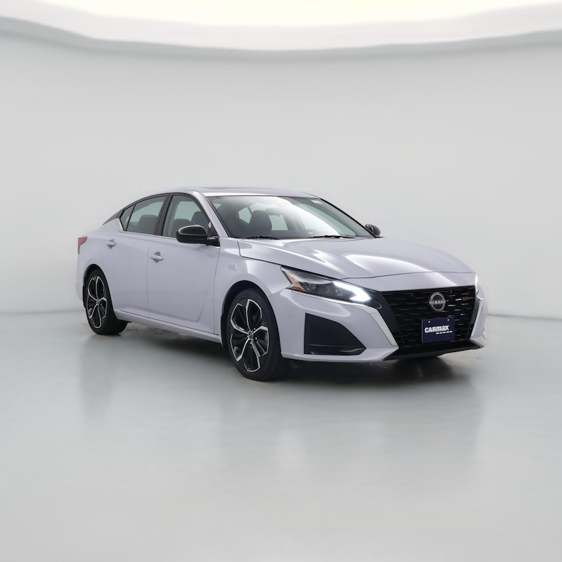 2023 Nissan Altima SR