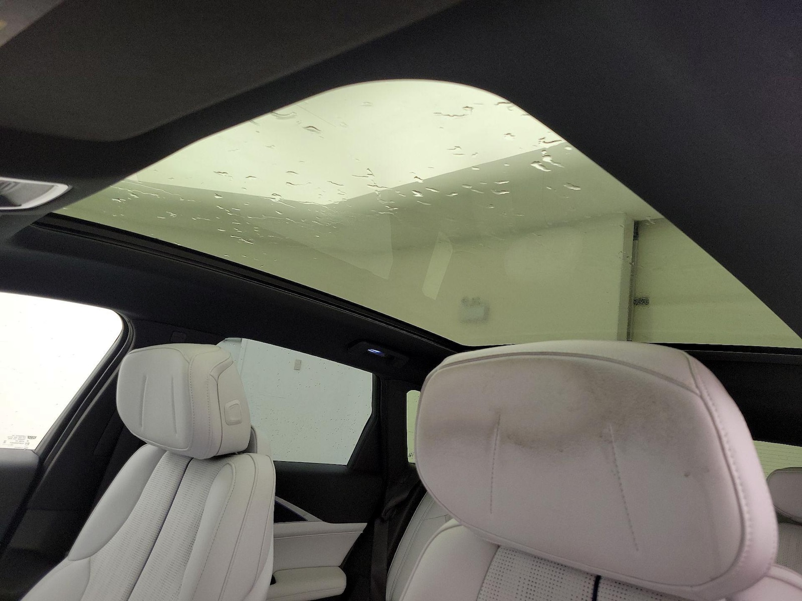 Skylight(s) & Overhead Airbags