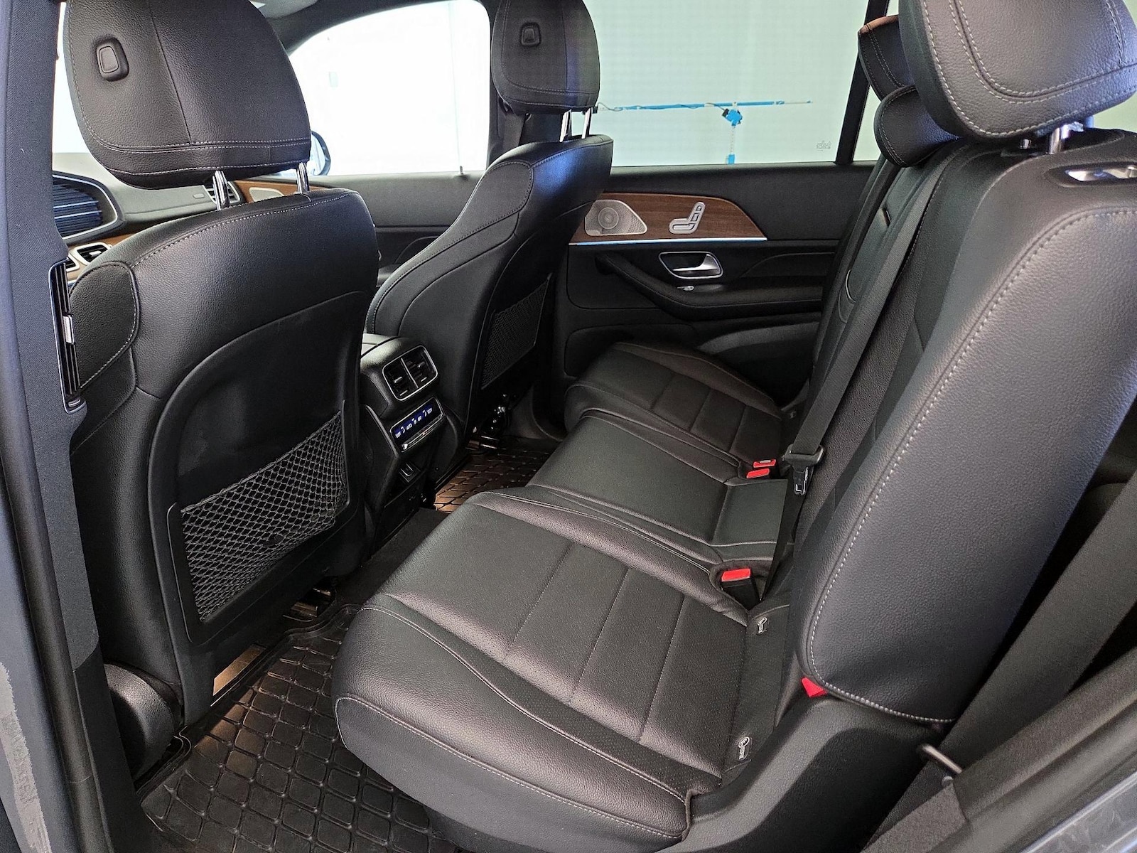 Rear Air Conditioning