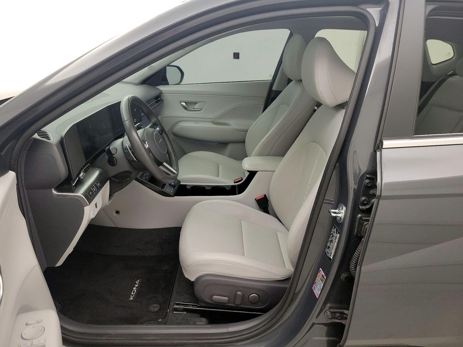 2024 Hyundai Kona Limited - Photo 12