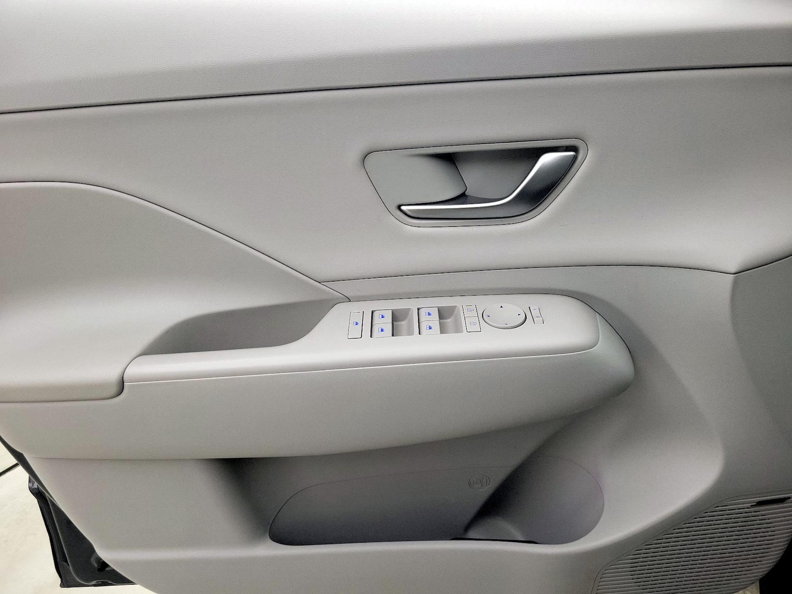 2024 Hyundai Kona Limited - Photo 13