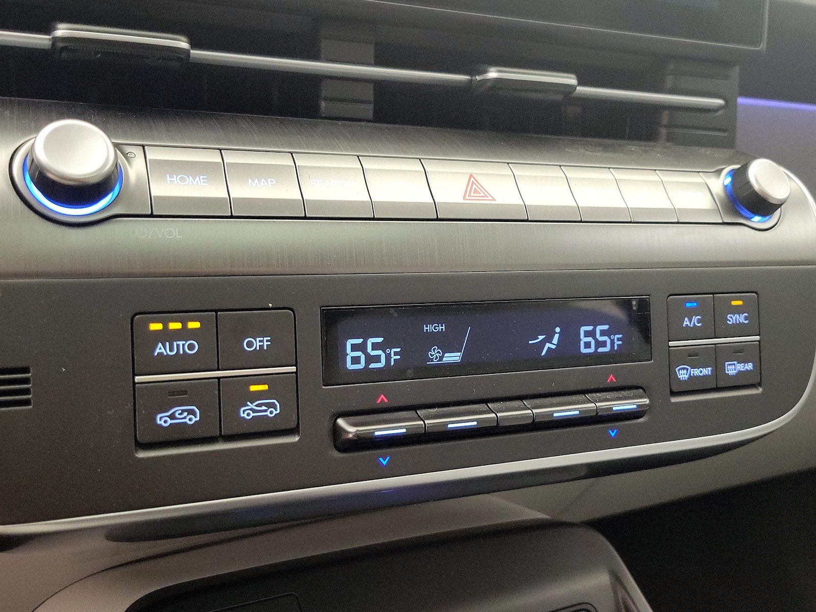 2024 Hyundai Kona Limited - Photo 18