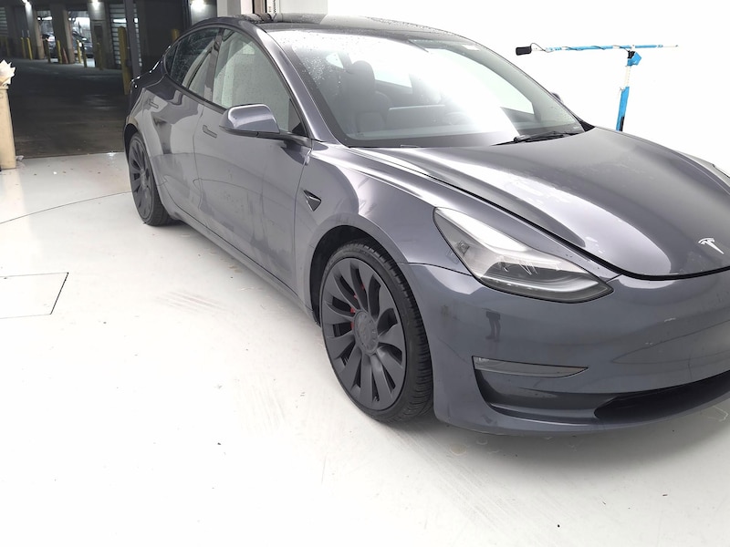 2023 Tesla Model 3 Performance