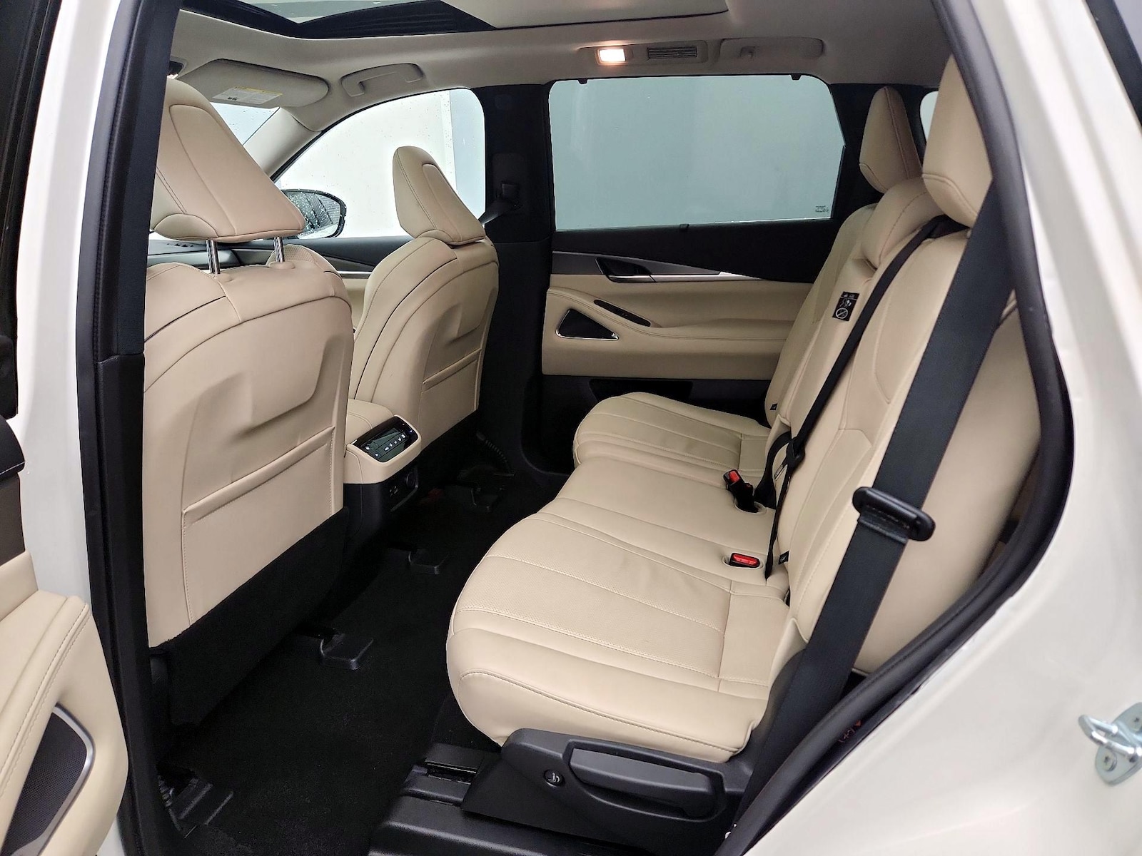 Rear Air Conditioning