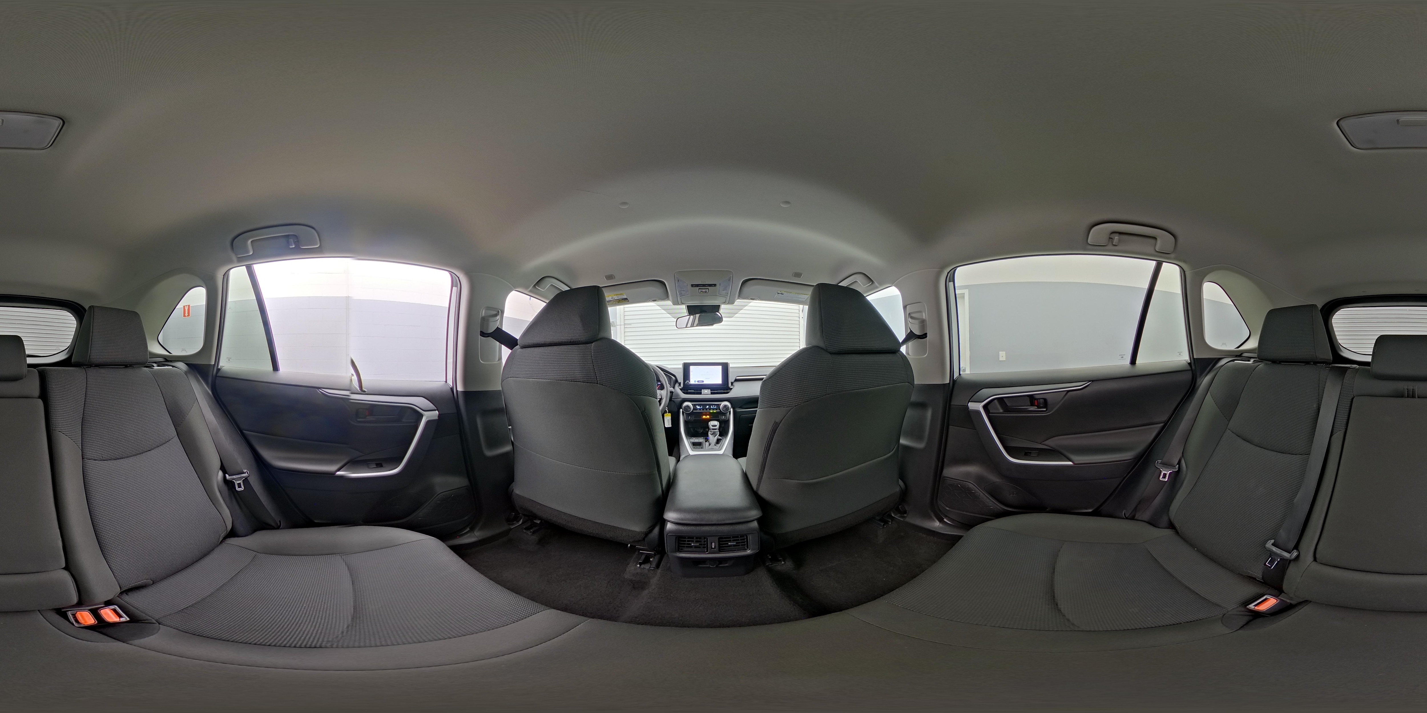 2025 Toyota RAV4 LE - Photo 25