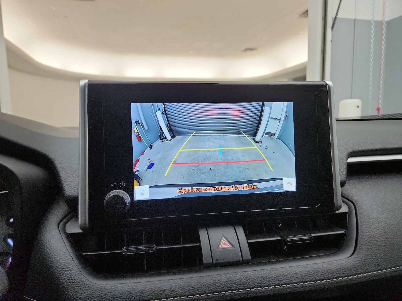 2025 Toyota RAV4 LE - Photo 15