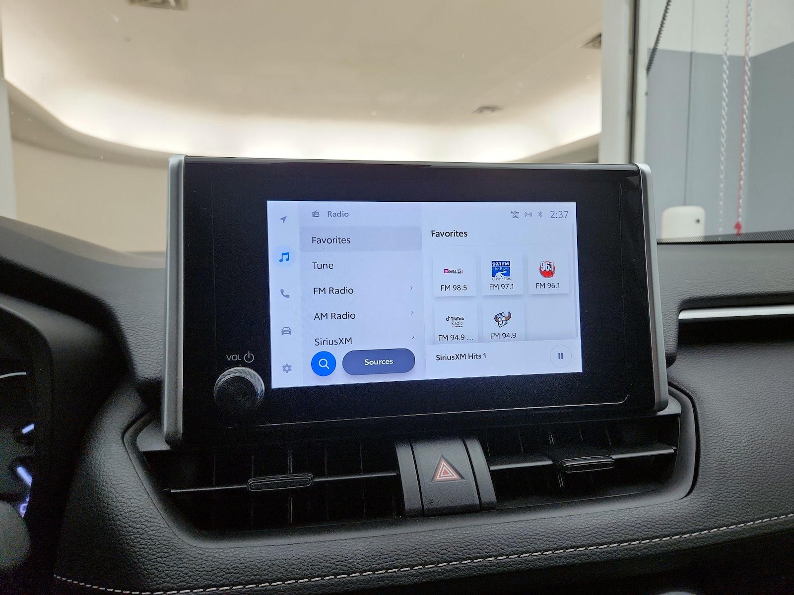 2025 Toyota RAV4 LE - Photo 16
