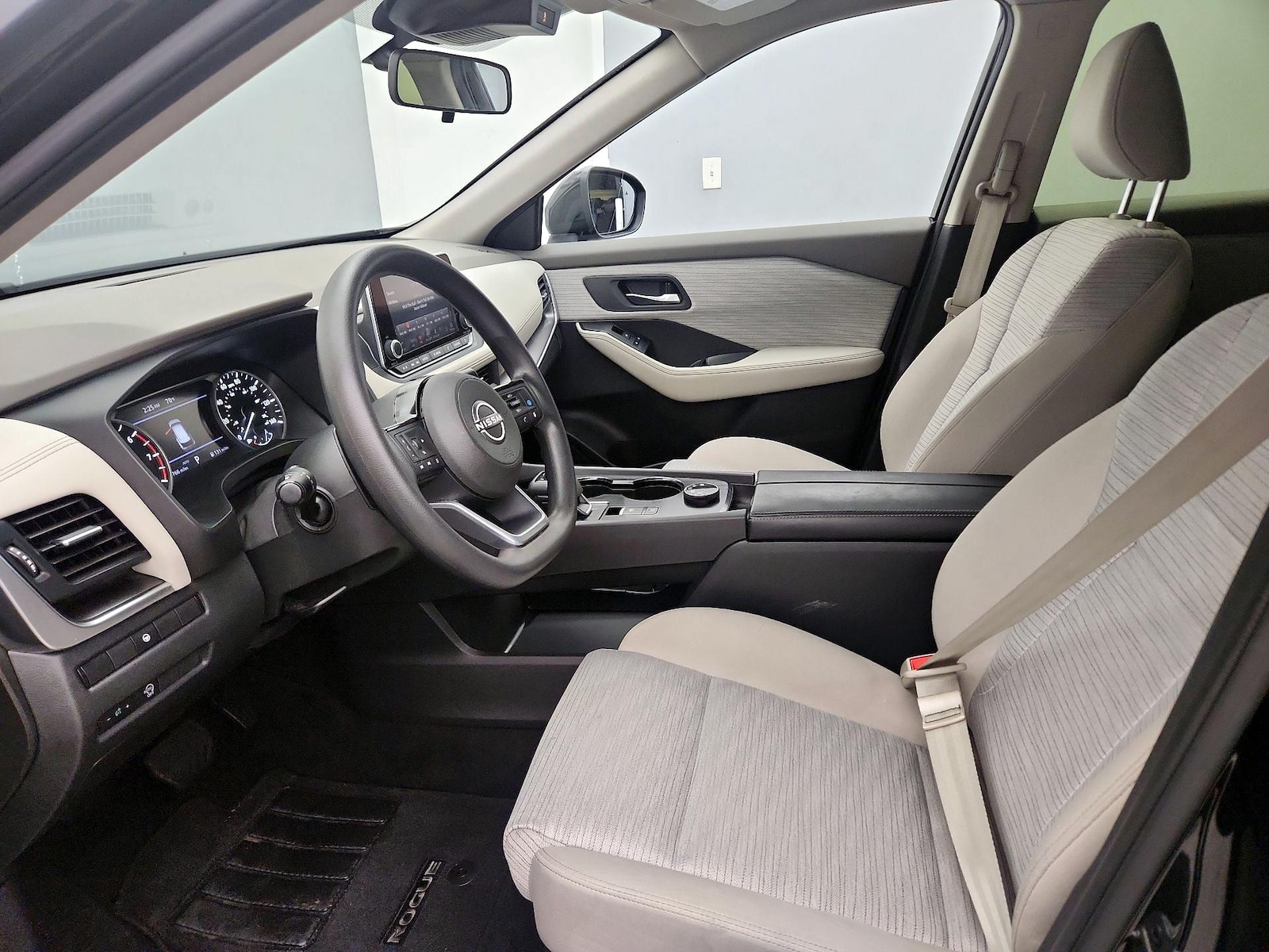 Power Seat(s) & Side Airbags
