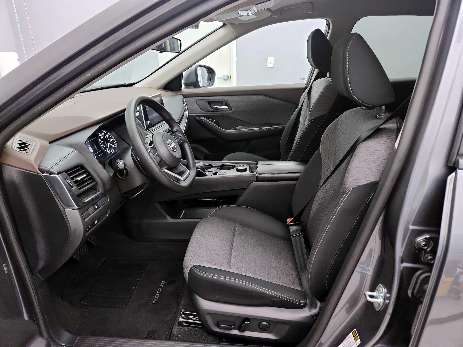 Power Seat(s) & Side Airbags