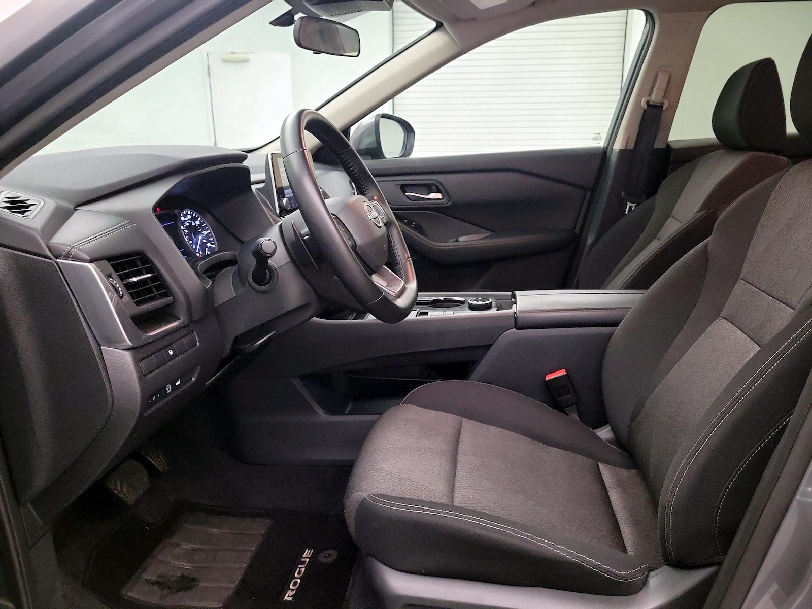 Power Seat(s) & Side Airbags