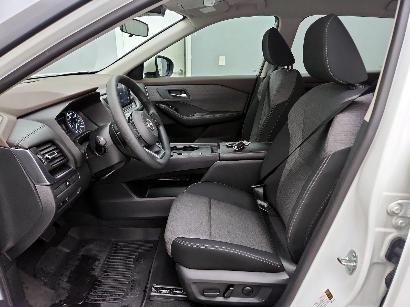 Power Seat(s) & Side Airbags