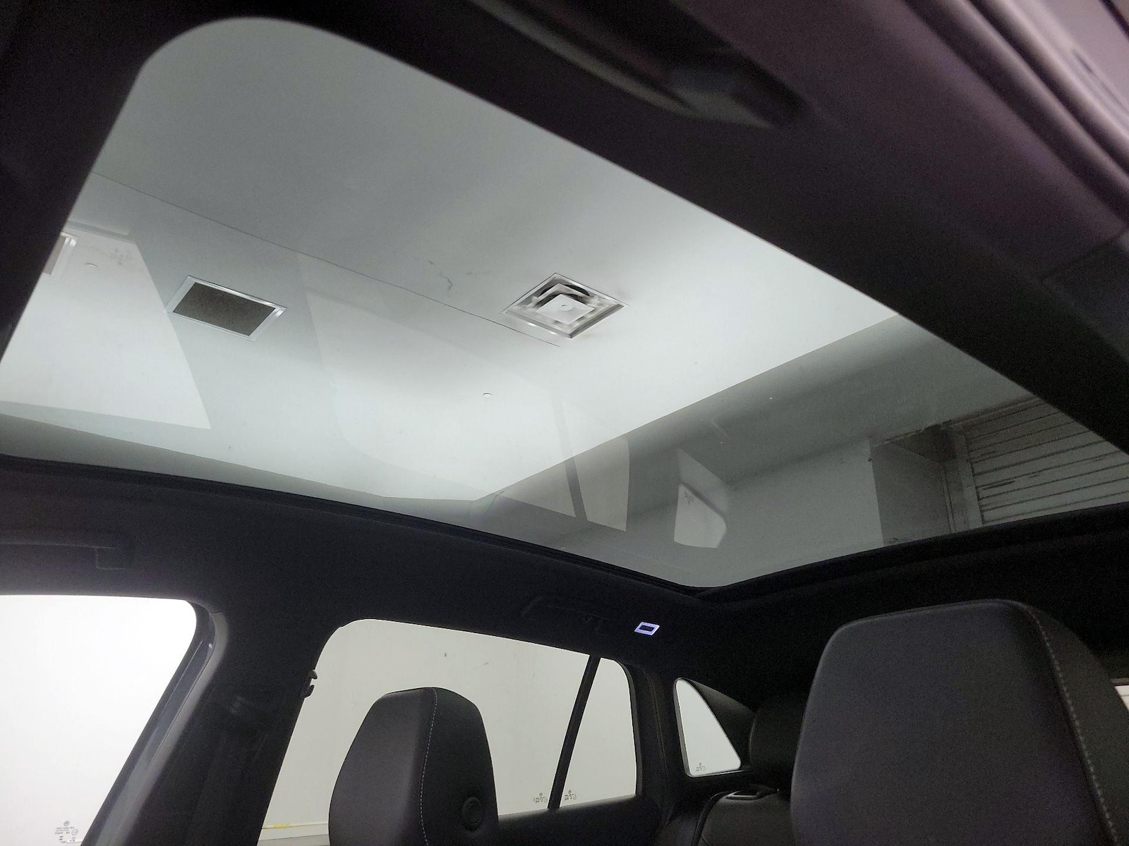 Skylight(s) & Overhead Airbags