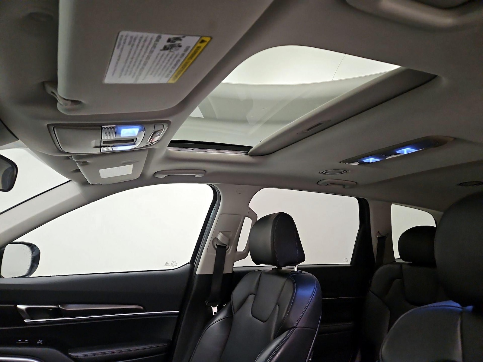 Sunroof(s) & Overhead Airbags