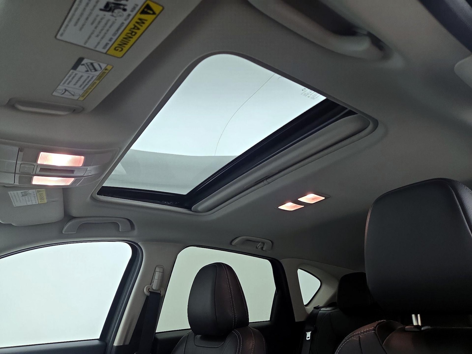 Sunroof(s) & Overhead Airbags