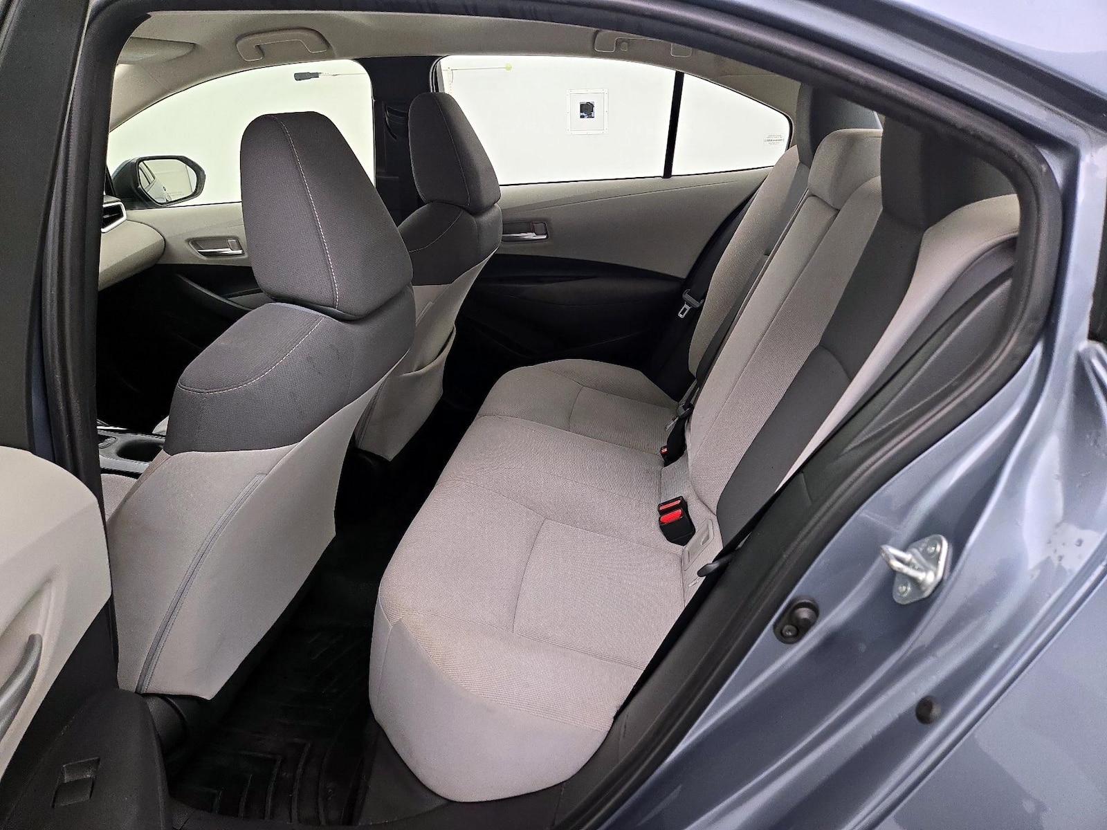 2021 Toyota Corolla LE - Photo 20