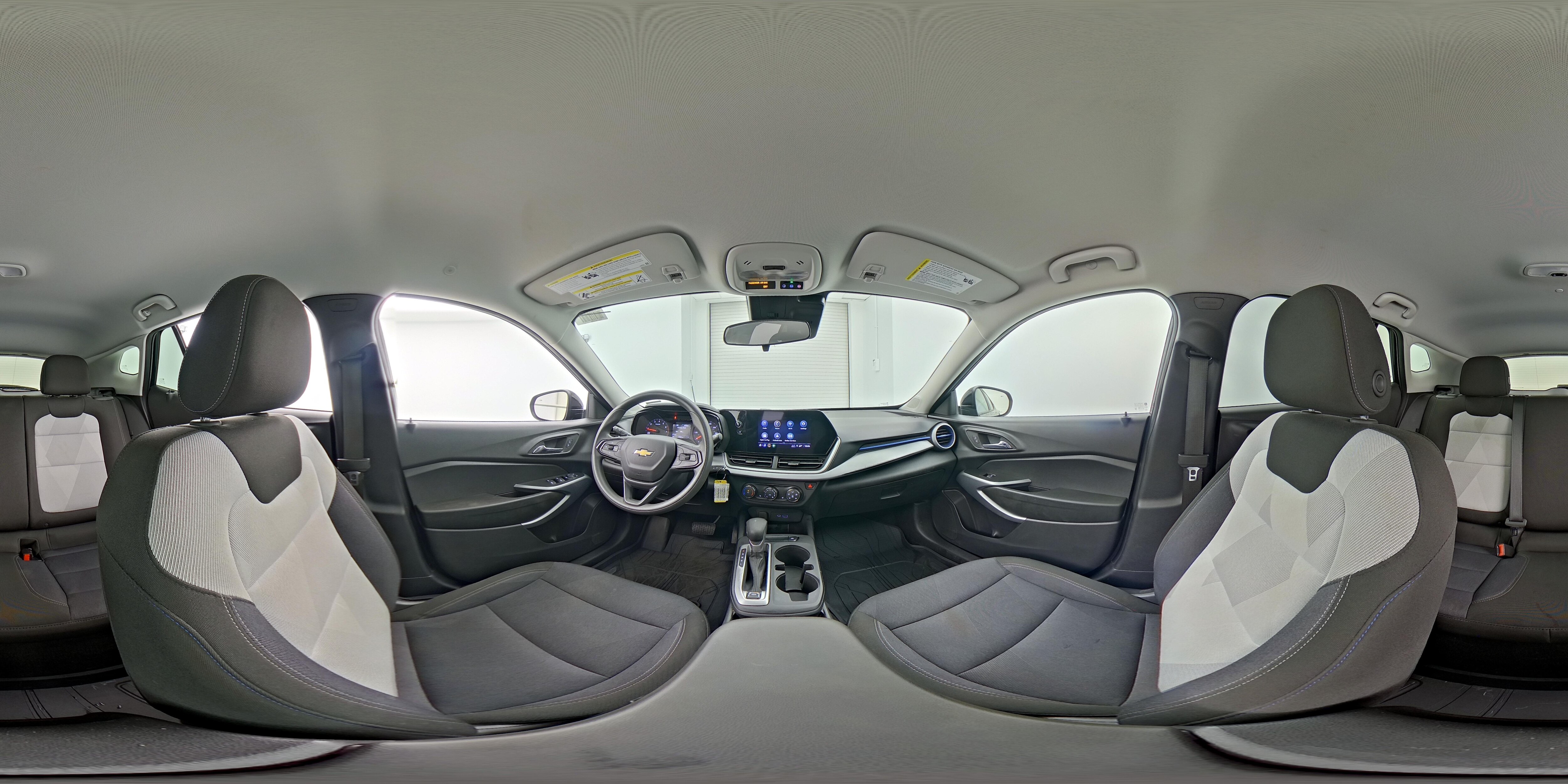 2025 Chevrolet Trax LS - Photo 25